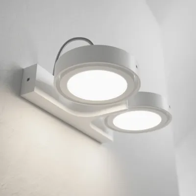 Big A02 - Doppelt. LED-Wandleuchte mit Neigung, Mattweiß.