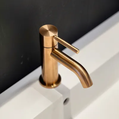 Semplice SHV401 - Einhebel-Waschtischmischer, PVD gebürstetes Kupfer