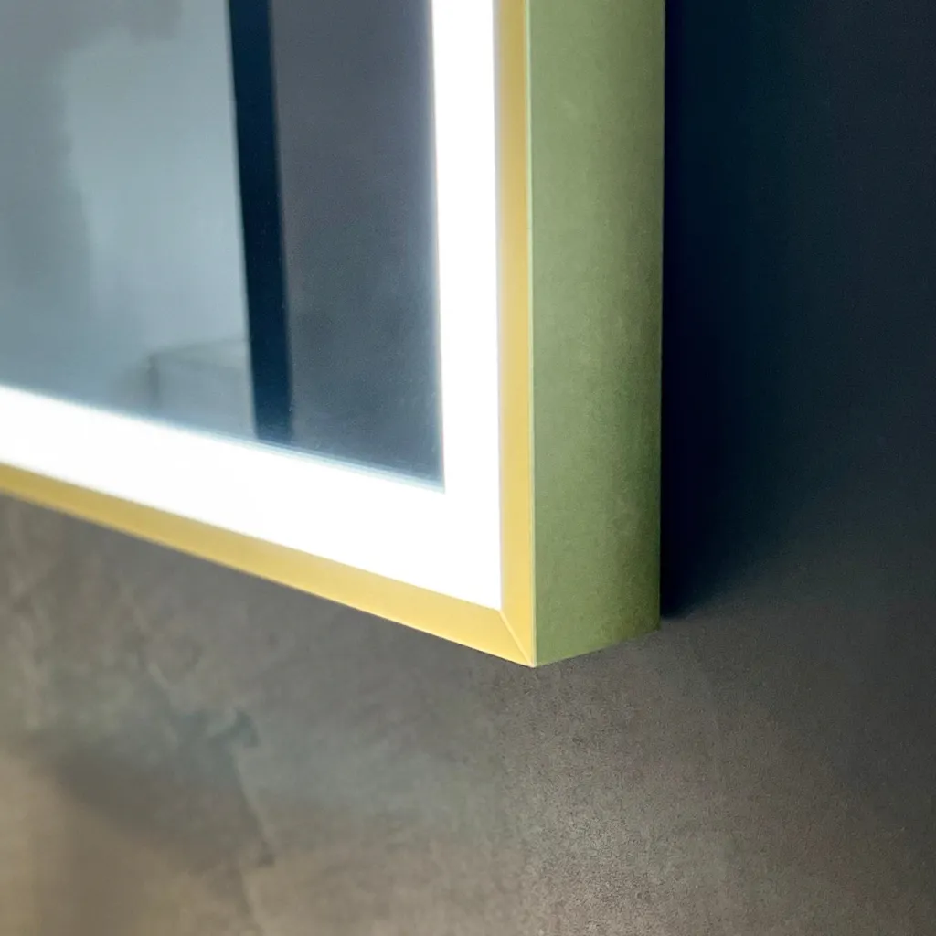 Pulcher Soho Mirror PSM-1680 - 160x80 cm. Spiegel mit Licht und Lichtsteuerung, mattmessingfarbener Rahmen