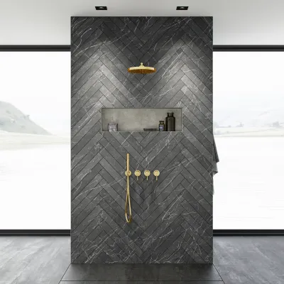 Semplice STB801 S02 - XXL Rain DeLux Ø28 cm, SmartTerm Wall, Messing poliert Natur