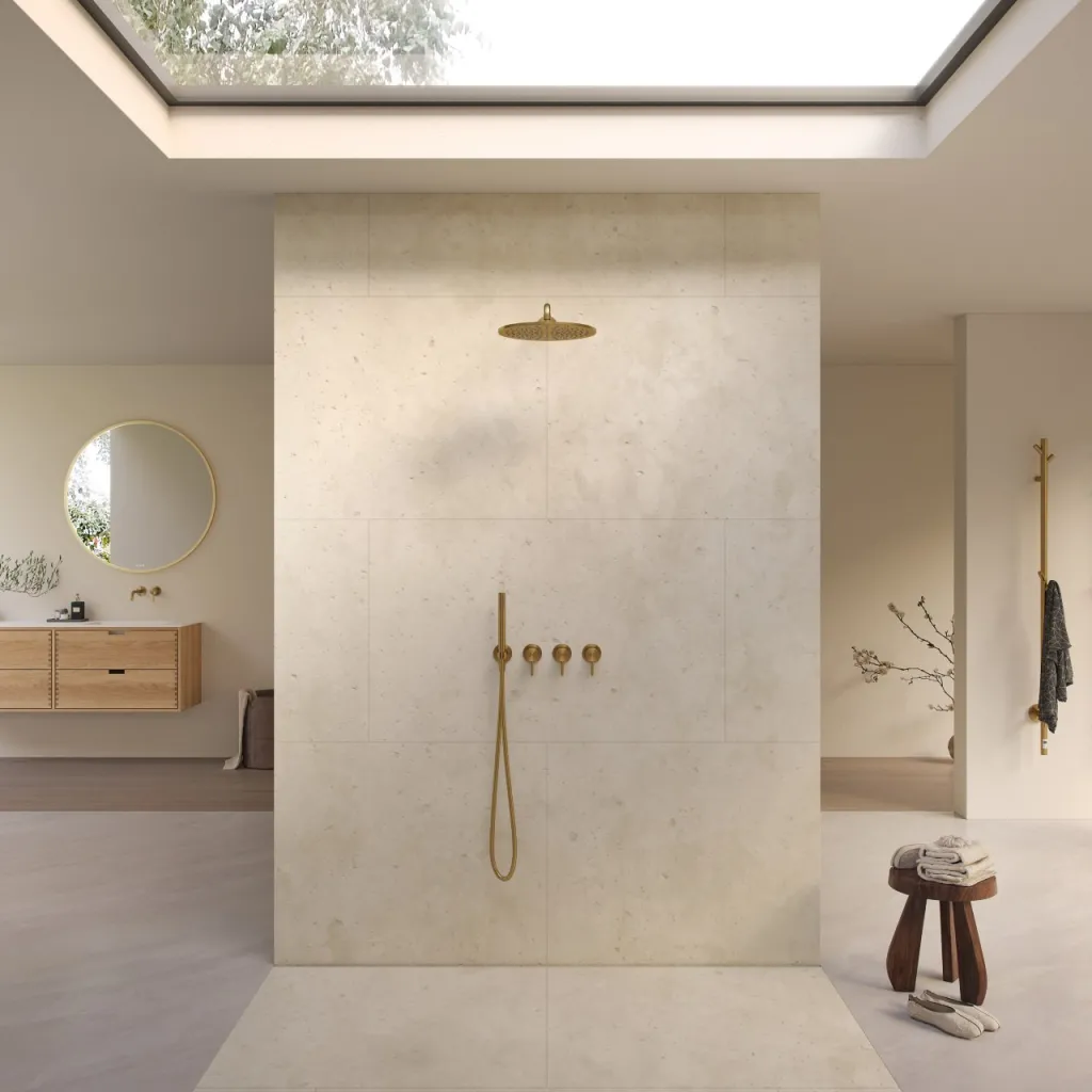 Semplice STB801 S07 - Rain DeLux SmartTerm Ø30 cm EasyClean, Wand, PVD gebürstetes Messing