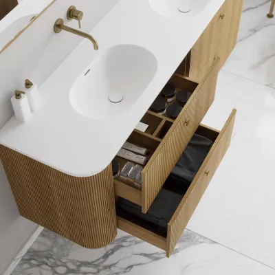 Noorwork 100 - Küchenschränke aus Eiche Natur inklusive mattweißer Corian®-Spültischplatte