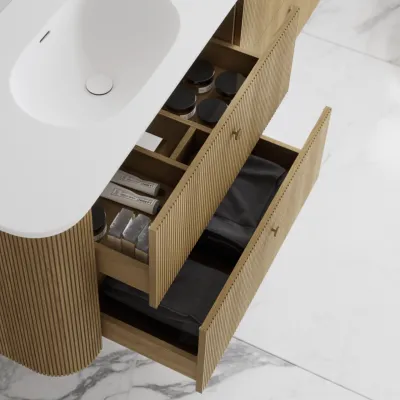 Noorwork 160D - Küchenschränke aus Eiche Natur inklusive mattweißer Corian®-Spültischplatte