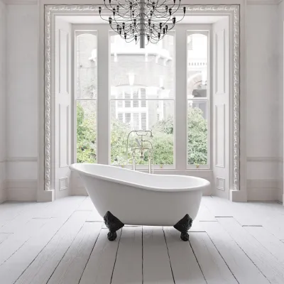 The Joyus 146 - Black & White Badewanne aus emailliertem Gusseisen